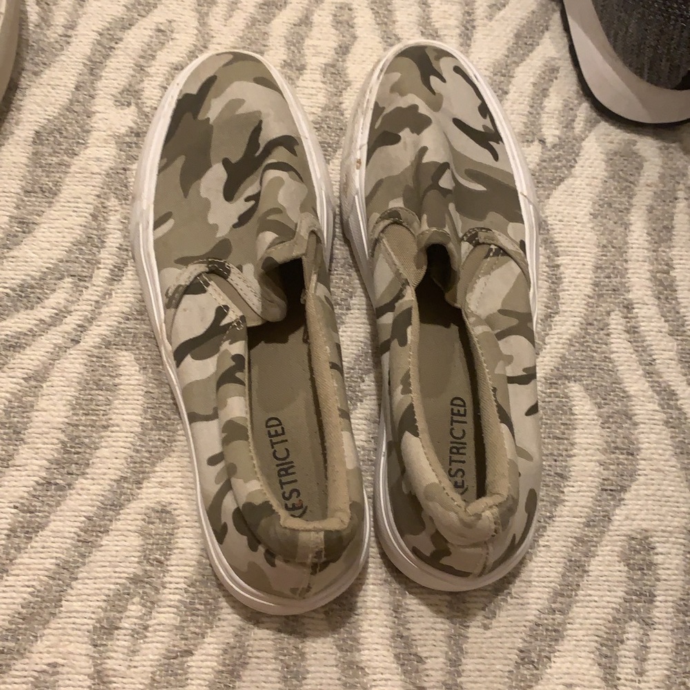 camo shoes
